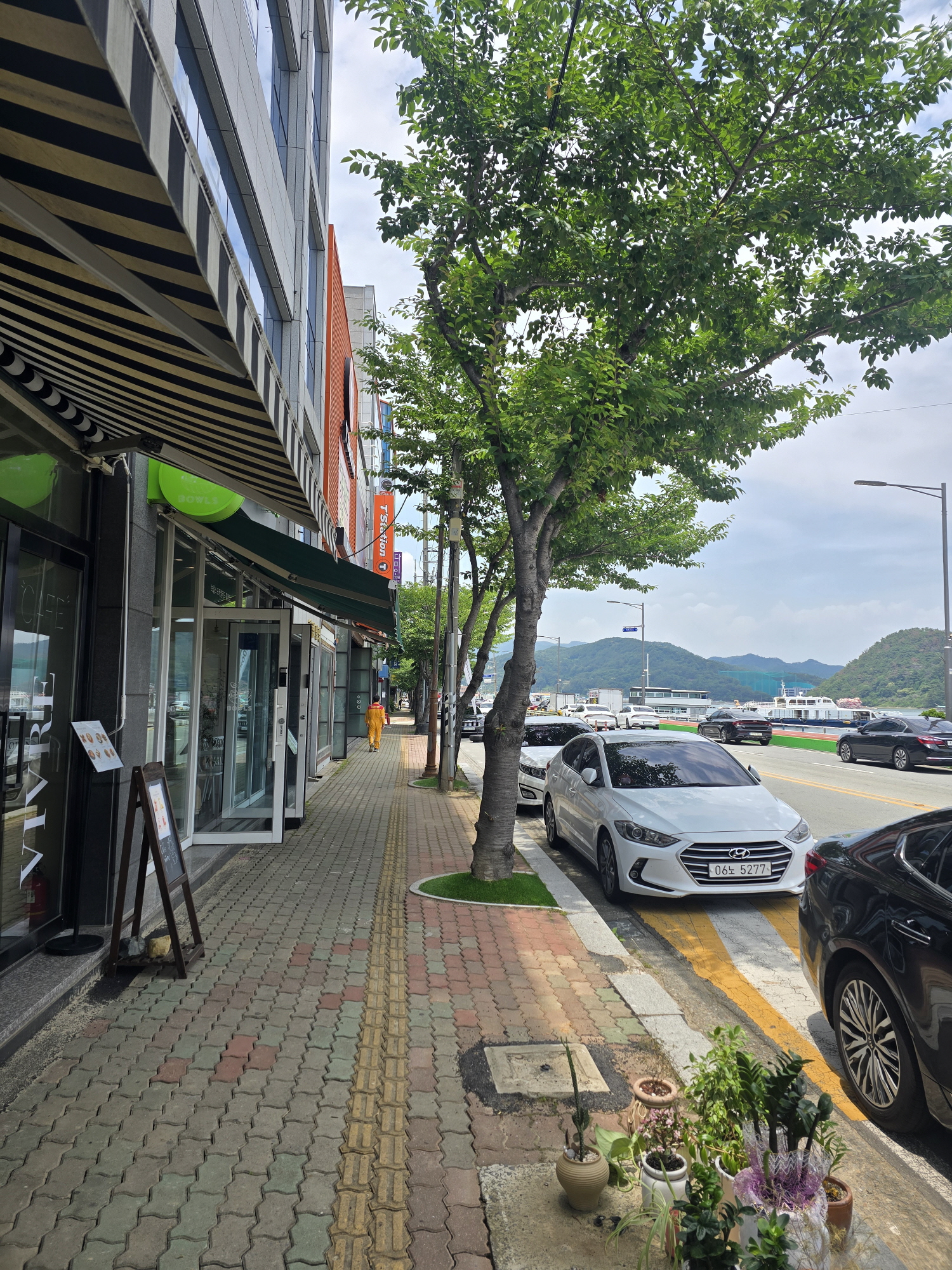 건물 앞쪽 오시는길 1번째 사진